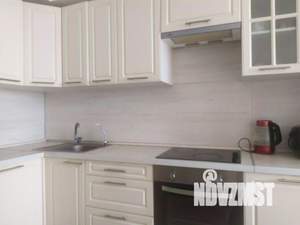 2-к квартира, вторичка, 74м2, 7/25 этаж