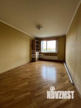 4-к квартира, вторичка, 106м2, 4/23 этаж