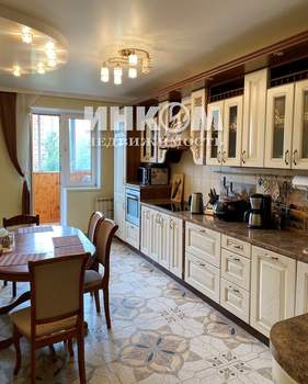 3-к квартира, вторичка, 100м2, 7/24 этаж