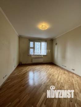 4-к квартира, вторичка, 106м2, 4/23 этаж