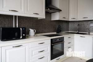 2-к квартира, вторичка, 61м2, 9/17 этаж