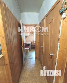 2-к квартира, вторичка, 42м2, 1/9 этаж