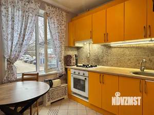 3-к квартира, вторичка, 49м2, 1/9 этаж