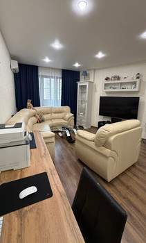 2-к квартира, вторичка, 71м2, 8/8 этаж