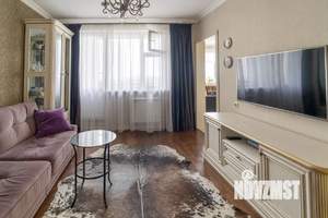 2-к квартира, вторичка, 61м2, 9/17 этаж