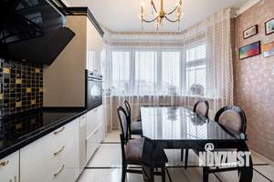 3-к квартира, вторичка, 75м2, 17/17 этаж