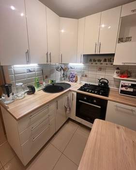 2-к квартира, вторичка, 40м2, 5/5 этаж