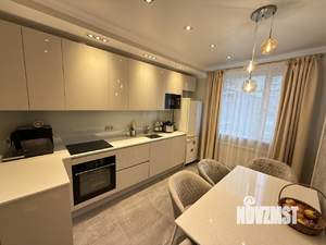 3-к квартира, вторичка, 77м2, 1/7 этаж