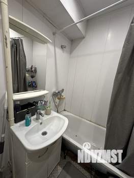 2-к квартира, вторичка, 39м2, 1/5 этаж