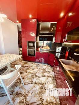 3-к квартира, вторичка, 82м2, 15/25 этаж