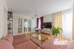 2-к квартира, вторичка, 61м2, 23/25 этаж