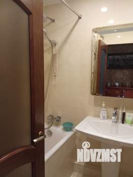 2-к квартира, вторичка, 63м2, 9/17 этаж