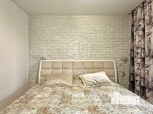 4-к квартира, вторичка, 106м2, 8/17 этаж