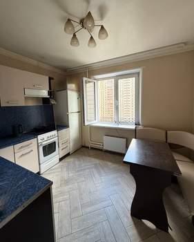 3-к квартира, вторичка, 83м2, 9/17 этаж