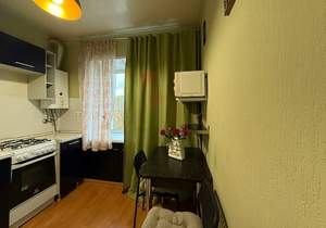 2-к квартира, вторичка, 42м2, 4/4 этаж