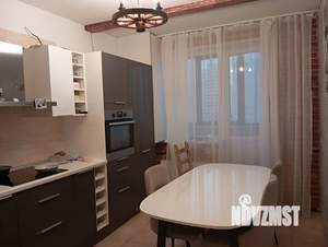 2-к квартира, вторичка, 61м2, 11/17 этаж