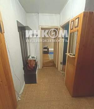 2-к квартира, вторичка, 42м2, 1/9 этаж