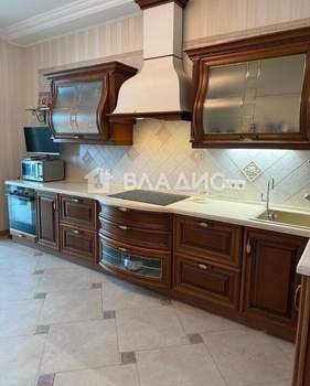 2-к квартира, вторичка, 77м2, 15/17 этаж