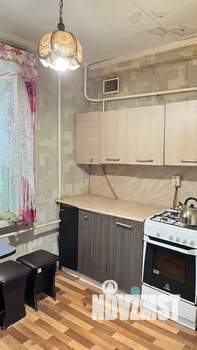2-к квартира, вторичка, 42м2, 1/9 этаж