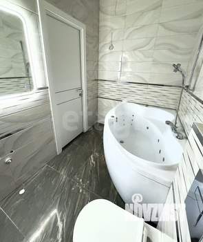 2-к квартира, вторичка, 63м2, 22/27 этаж