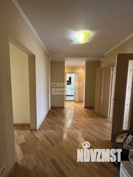 4-к квартира, вторичка, 106м2, 4/23 этаж