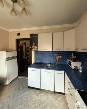 3-к квартира, вторичка, 83м2, 9/17 этаж