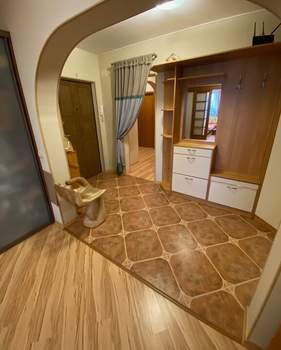4-к квартира, вторичка, 113м2, 9/9 этаж