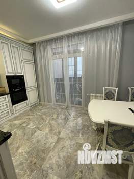 2-к квартира, вторичка, 61м2, 12/25 этаж