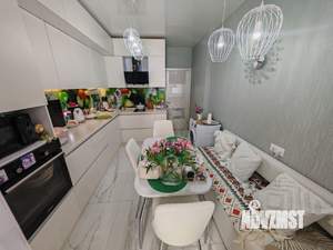 2-к квартира, вторичка, 62м2, 11/17 этаж