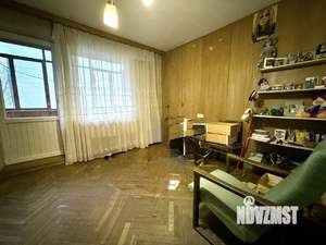 4-к квартира, вторичка, 90м2, 1/9 этаж
