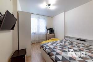 2-к квартира, вторичка, 56м2, 1/25 этаж