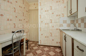 2-к квартира, вторичка, 38м2, 1/9 этаж